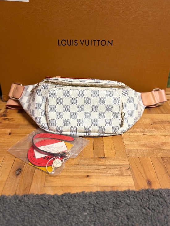 Other - Sac banane LV AUTHENTIQUE